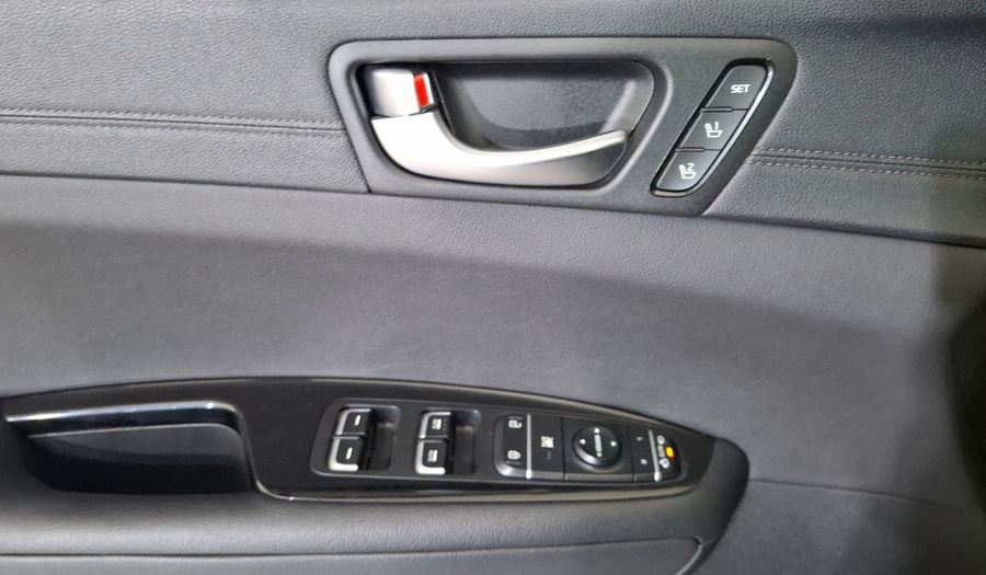 Kia Optima 2.0 TURBO GDI SXL AT Sedan 2017