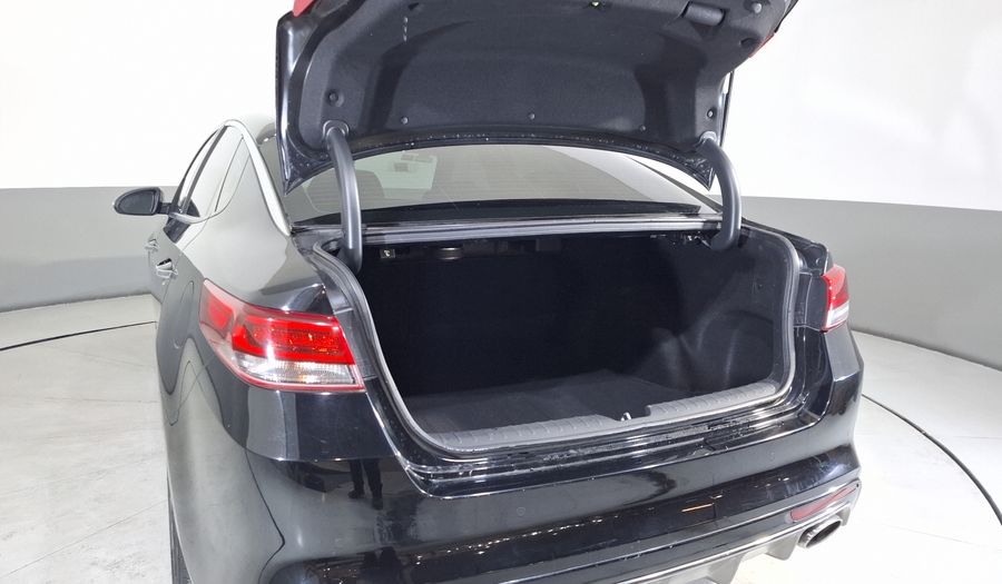 Kia Optima 2.0 TURBO GDI SXL AT Sedan 2017