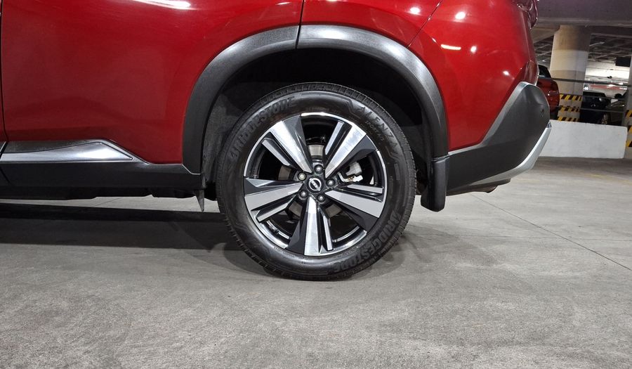 Nissan X-trail 2.5 PLATINUM 2 ROW CVT Suv 2026