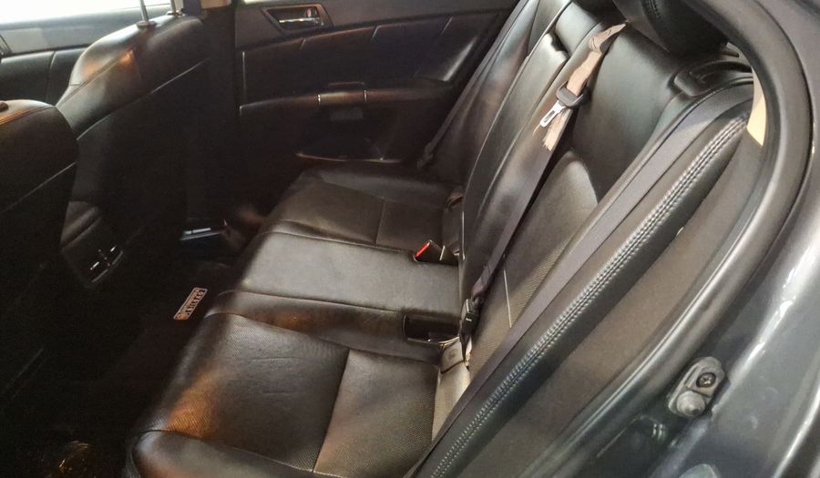 Suzuki Kizashi 2.4 GLX LIMITED CVT Sedan 2014