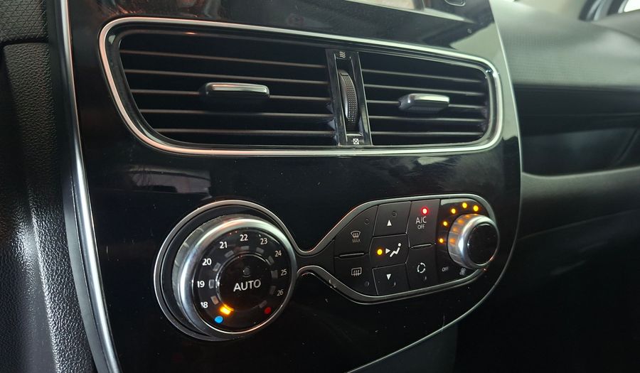 Renault Clio 1.2 EXPRESSION Hatchback 2019