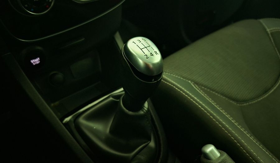 Renault Clio 1.2 EXPRESSION Hatchback 2019