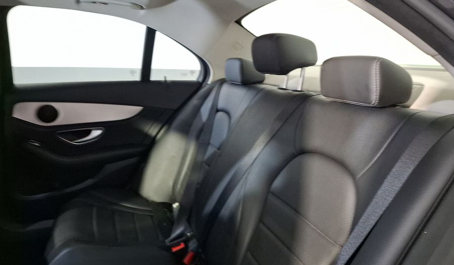 Mercedes Benz Clase C 2.0 200 CGI SPORT AT Sedan 2015