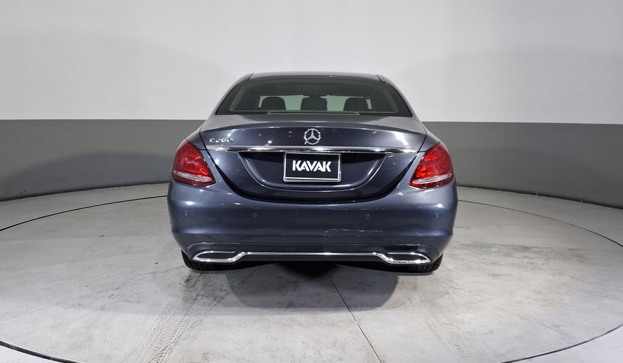 Mercedes Benz Clase C 2.0 200 CGI SPORT AT Sedan 2015