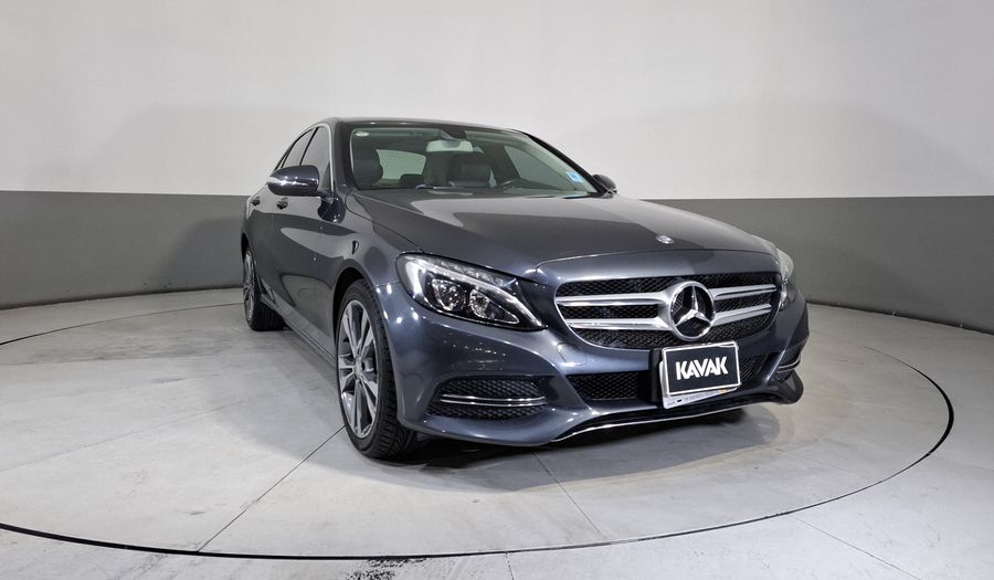 Mercedes Benz Clase C 2.0 200 CGI SPORT AT Sedan 2015