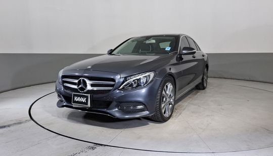 Mercedes Benz • Clase C