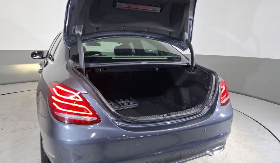 Mercedes Benz Clase C 2.0 200 CGI SPORT AT Sedan 2015