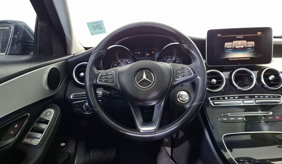 Mercedes Benz Clase C 2.0 200 CGI SPORT AT Sedan 2015
