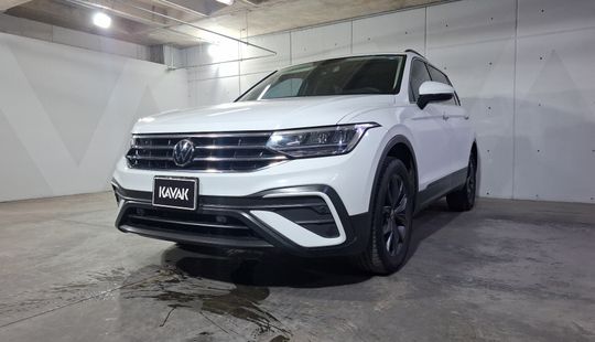 Volkswagen • Tiguan