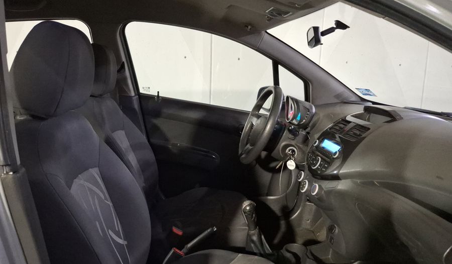 Chevrolet Spark 1.2 LT B MT Hatchback 2015
