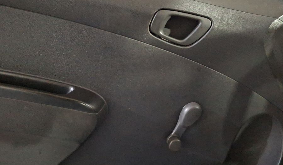 Chevrolet Spark 1.2 LT B MT Hatchback 2015