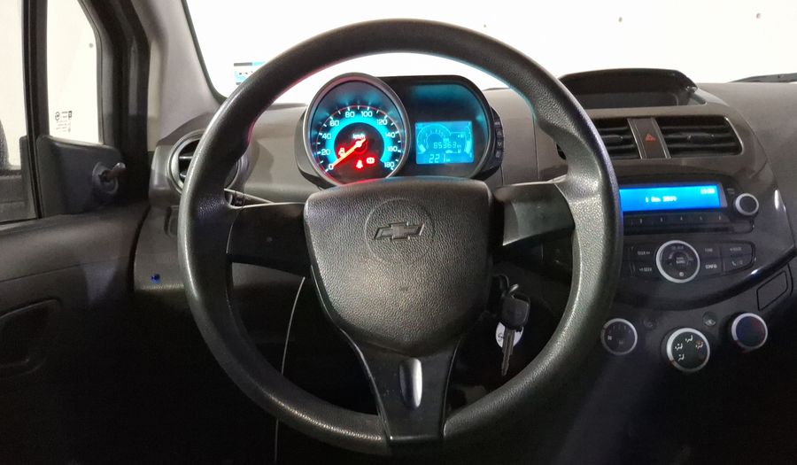 Chevrolet Spark 1.2 LT B MT Hatchback 2015