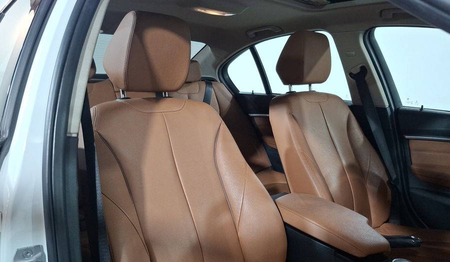 Bmw Serie 3 2.0 330IA LUXURY LINE AUTO Sedan 2017