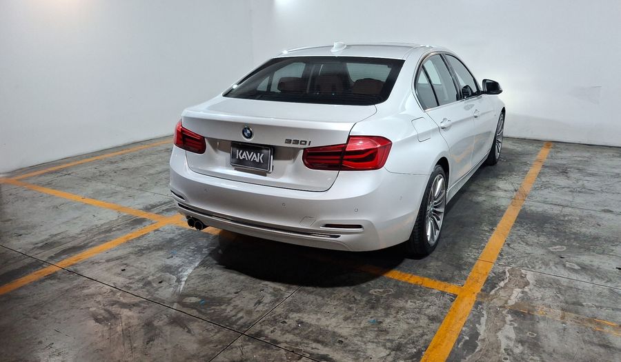 Bmw Serie 3 2.0 330IA LUXURY LINE AUTO Sedan 2017