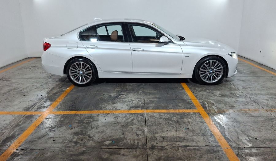 Bmw Serie 3 2.0 330IA LUXURY LINE AUTO Sedan 2017