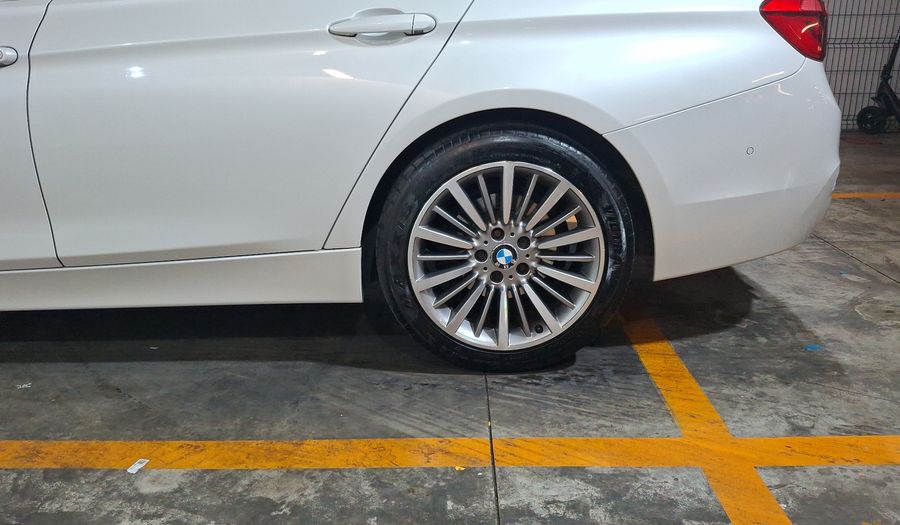 Bmw Serie 3 2.0 330IA LUXURY LINE AUTO Sedan 2017