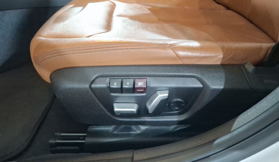 Bmw Serie 3 2.0 330IA LUXURY LINE AUTO Sedan 2017