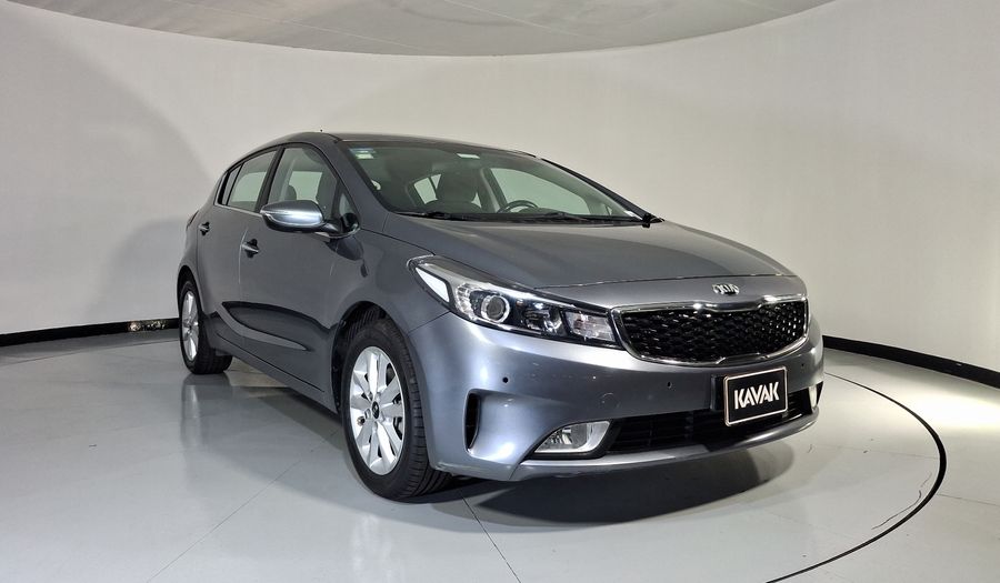 Kia Forte 2.0 EX AUTO Hatchback 2018