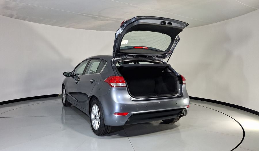 Kia Forte 2.0 EX AUTO Hatchback 2018