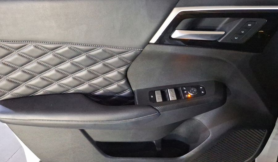 Mitsubishi Outlander 2.4 PHEV DIAMOND AUTO 4WD Suv 2024