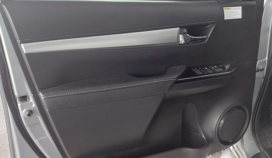 Toyota Hilux 2.8 TDI SRV 4WD C/D Pickup 2020