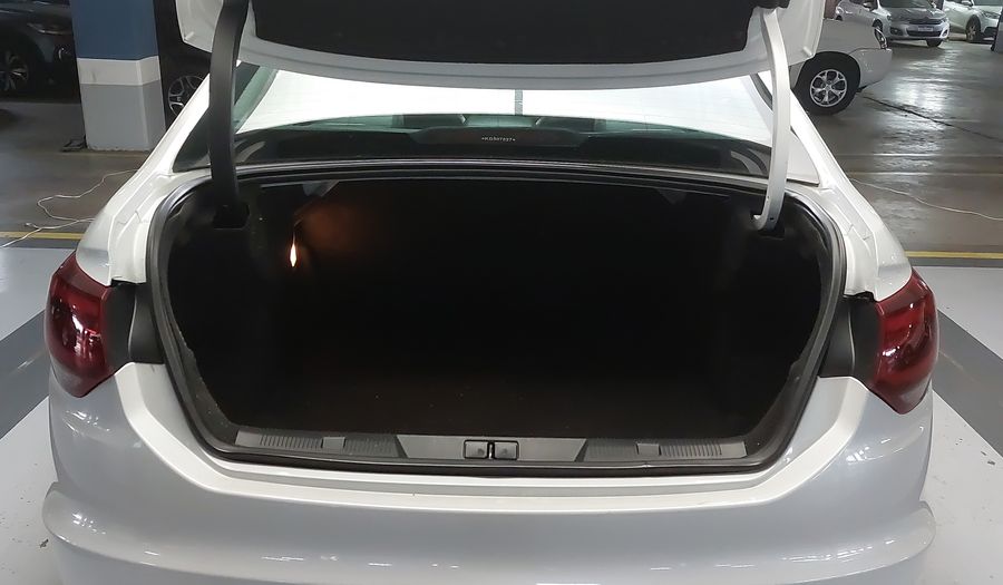 Citroen C4 Lounge 1.6 SHINE AUTO Sedan 2019