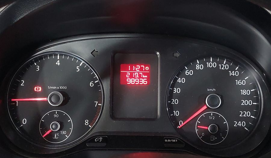 Volkswagen Fox 1.6 VHT TOTAL FLEX Hatchback 2013