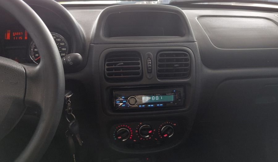 Renault Clio 1.1 DYNAMIQUE Hatchback 2016