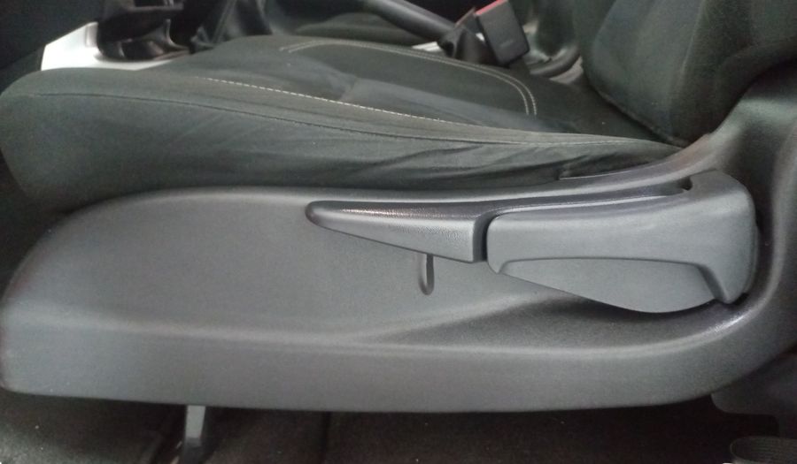 Nissan Np300 2.5 LE AC Pickup 2020