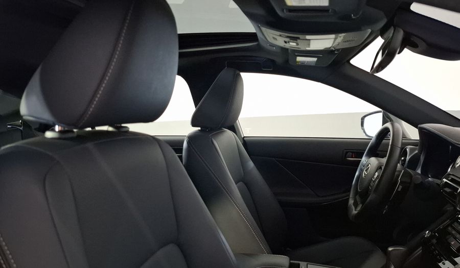 Lexus Is 2.0 300 AUTO Sedan 2024