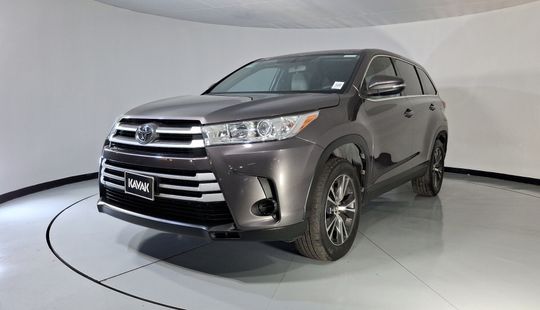 Toyota • Highlander
