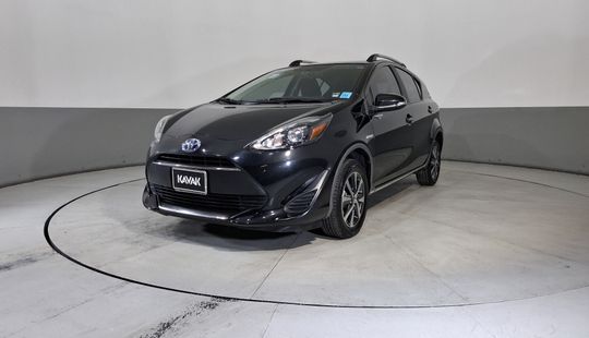 Toyota • Prius C