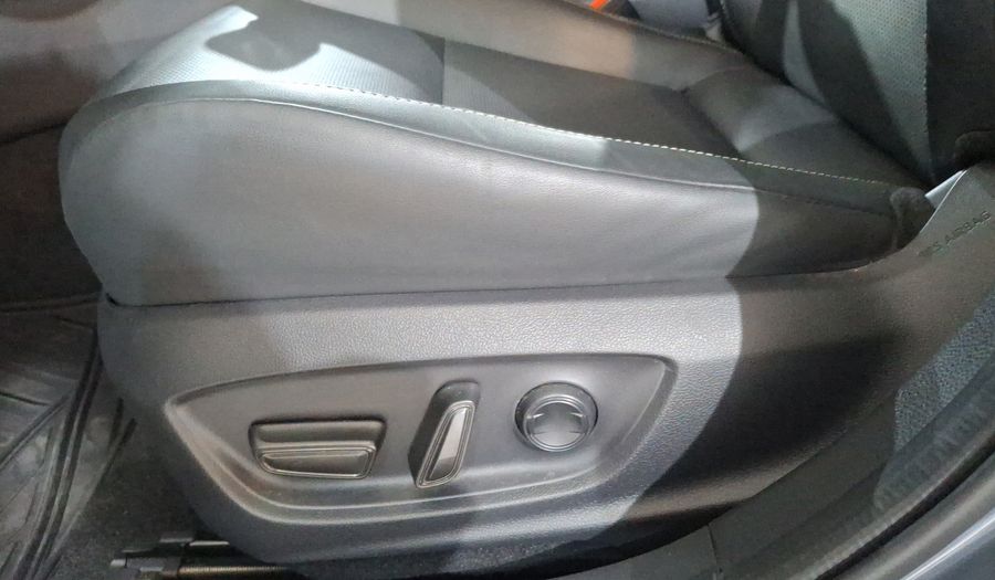 Toyota Prius 1.8 HEV PREMIUM AUTO Hatchback 2024