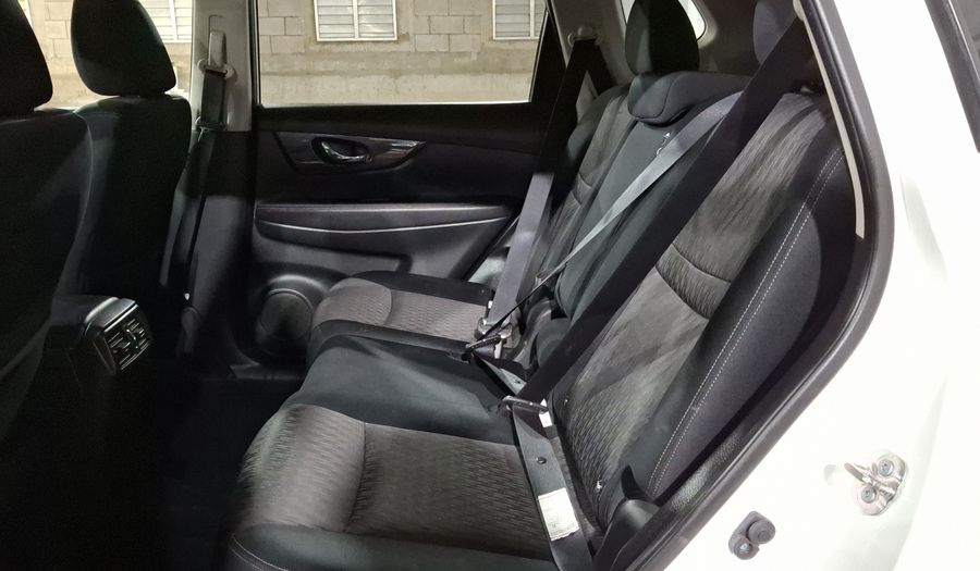 Nissan X-trail 2.5 ADVANCE 3 ROW CVT Suv 2021