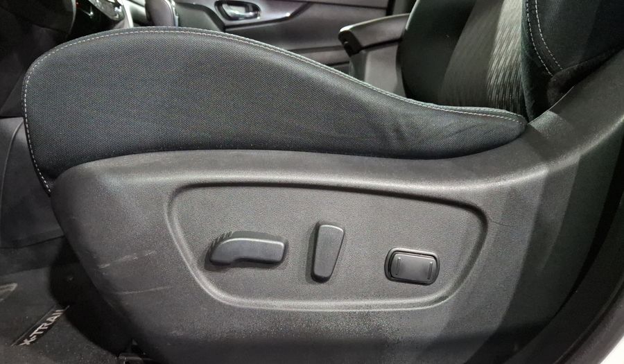 Nissan X-trail 2.5 ADVANCE 3 ROW CVT Suv 2021