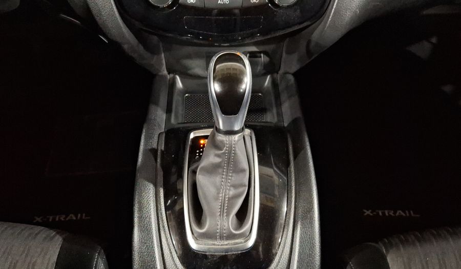 Nissan X-trail 2.5 ADVANCE 3 ROW CVT Suv 2021