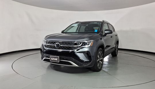 Volkswagen • Taos