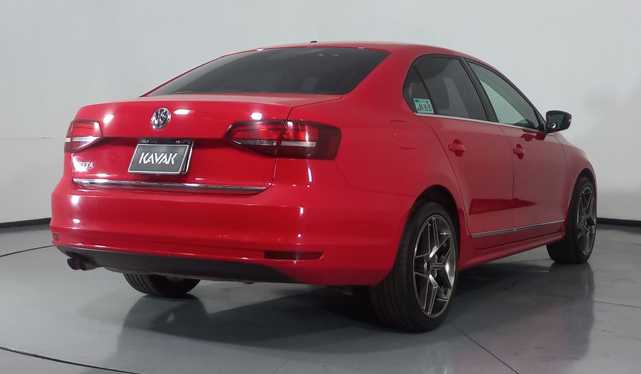 Volkswagen Jetta 2.5 TRENDLINE TIP. Sedan 2018