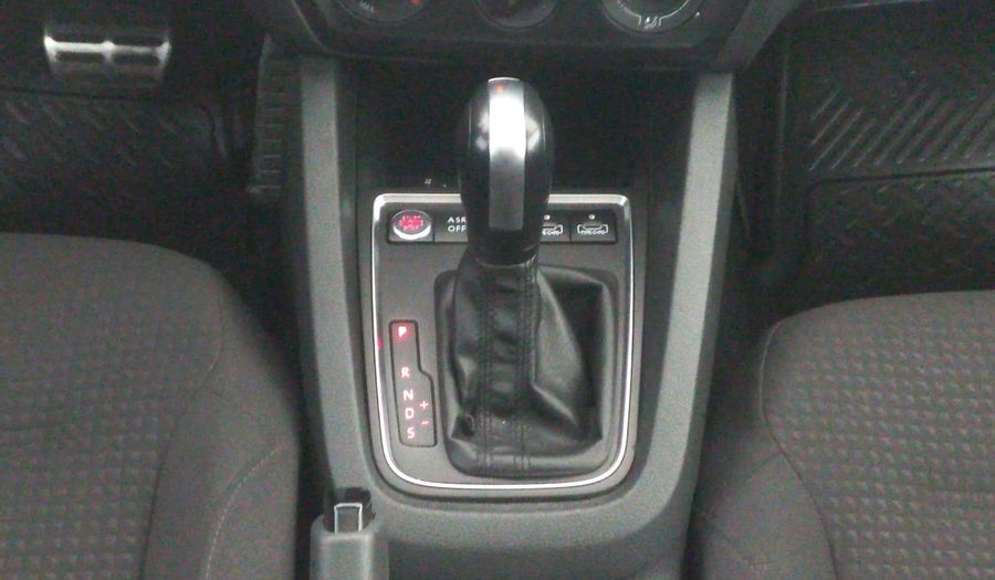 Volkswagen Jetta 2.5 TRENDLINE TIP. Sedan 2018