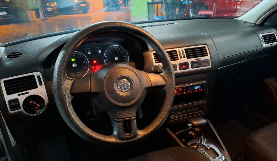 Volkswagen Bora 2.0 TRENDLINE TIPTRONIC Sedan 2011