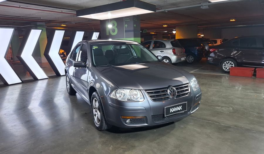 Volkswagen Bora 2.0 TRENDLINE TIPTRONIC Sedan 2011
