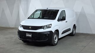 Peugeot • Partner