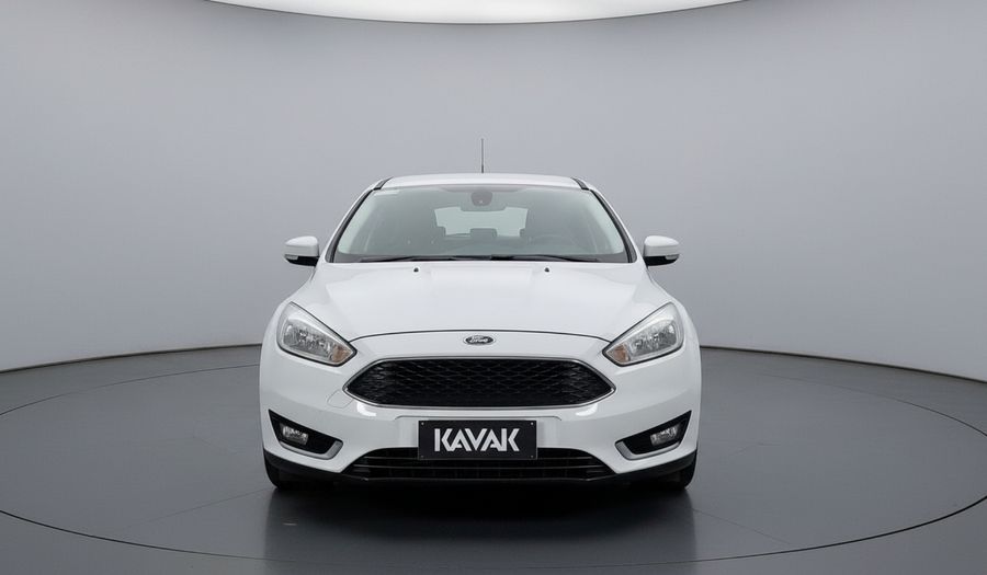 Ford Focus 2.0 SE PLUS AT Hatchback 2016