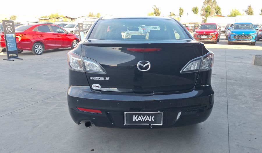Mazda 3 2.0 SKYACTIV-G V AUTO Sedan 2014