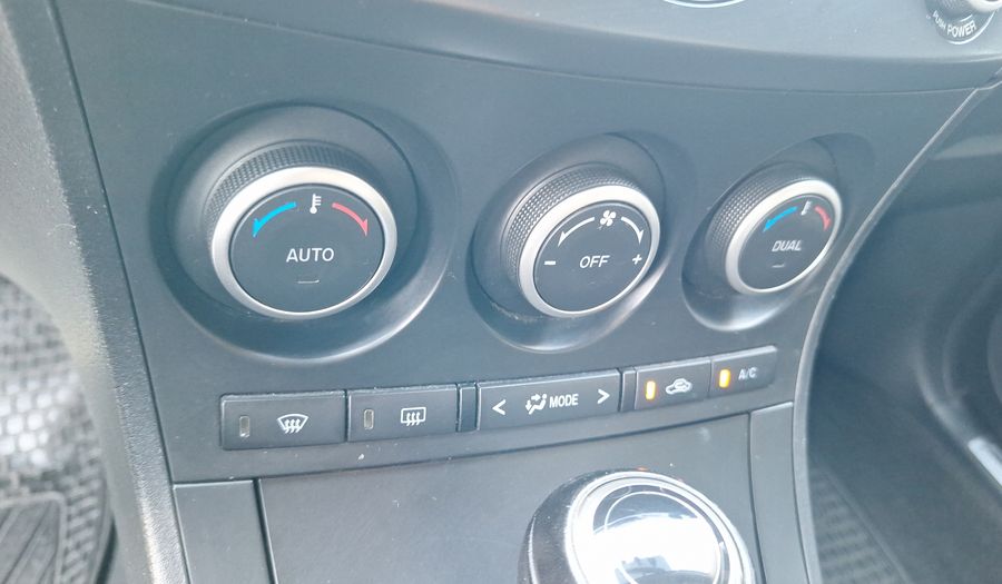 Mazda 3 2.0 SKYACTIV-G V AUTO Sedan 2014