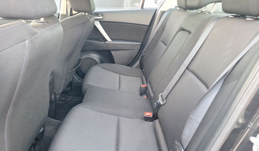 Mazda 3 2.0 SKYACTIV-G V AUTO Sedan 2014