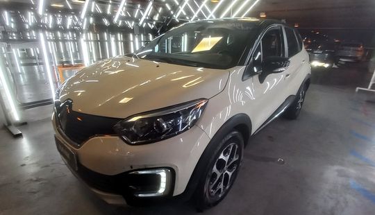 Renault • Captur