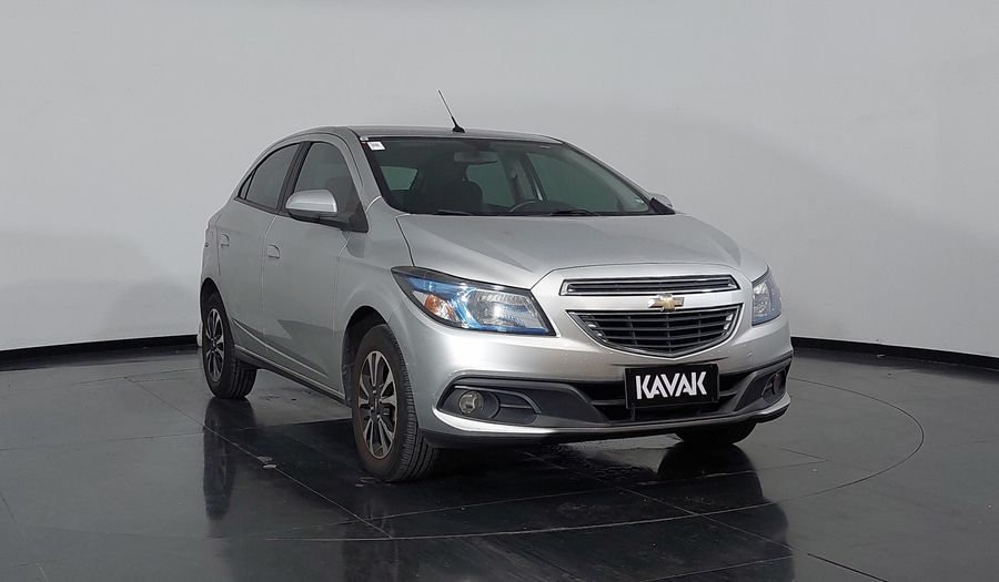 Chevrolet Onix 1.4 SPE/4 LTZ Hatchback 2015
