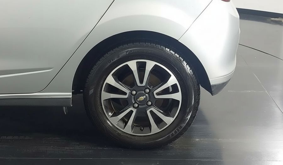 Chevrolet Onix 1.4 SPE/4 LTZ Hatchback 2015