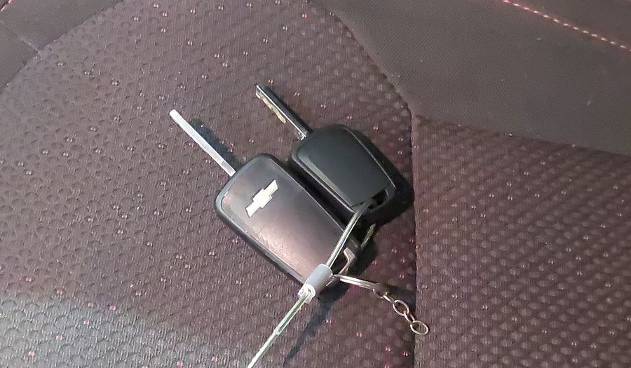 Chevrolet Onix 1.4 SPE/4 LTZ Hatchback 2015